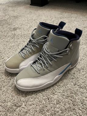 Jordan Men's High-Top Sneakers in Gray, White and Blue